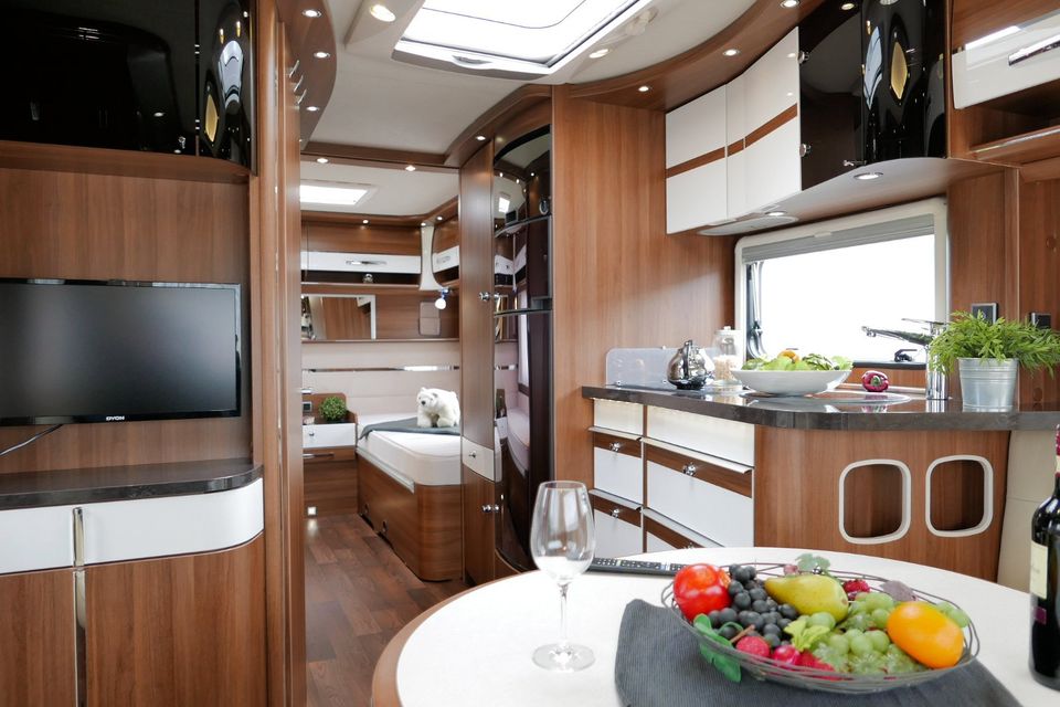 Hymer Eriba Nova 540 S Einzelbetten Mover Vorzelt Top Zustand in Moormerland