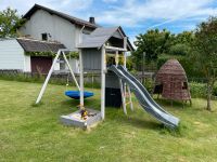 Spielturm Kletterturm Schaukel Sandkasten Gerüst- 1 Jahr alt Hessen - Hohenahr Vorschau
