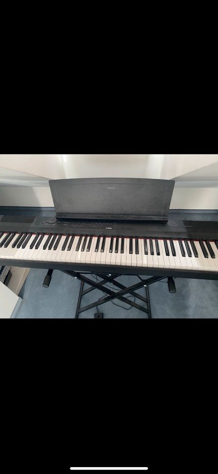 E Piano Yamaha p-125 in Peißenberg