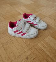 Adidas Sportschuhe Turnschuhe Indoor geeignet Berlin - Wilmersdorf Vorschau