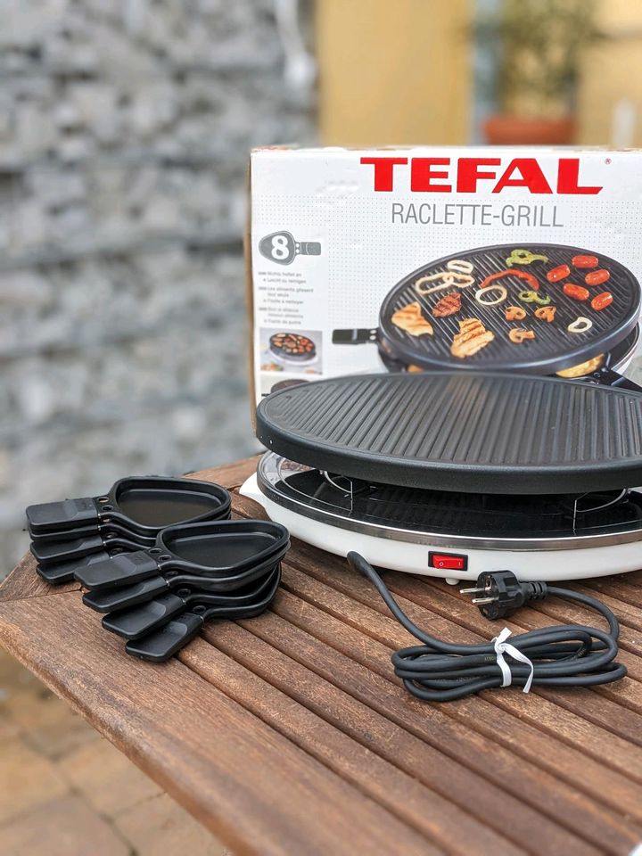 TEFAL Raclette Grill mit 8 Pfännchen - mit Defekt in Kümmersbruck