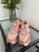 Rosa Sneaker Gr. 40 von Guess neuwertig Hessen - Mühltal  Vorschau