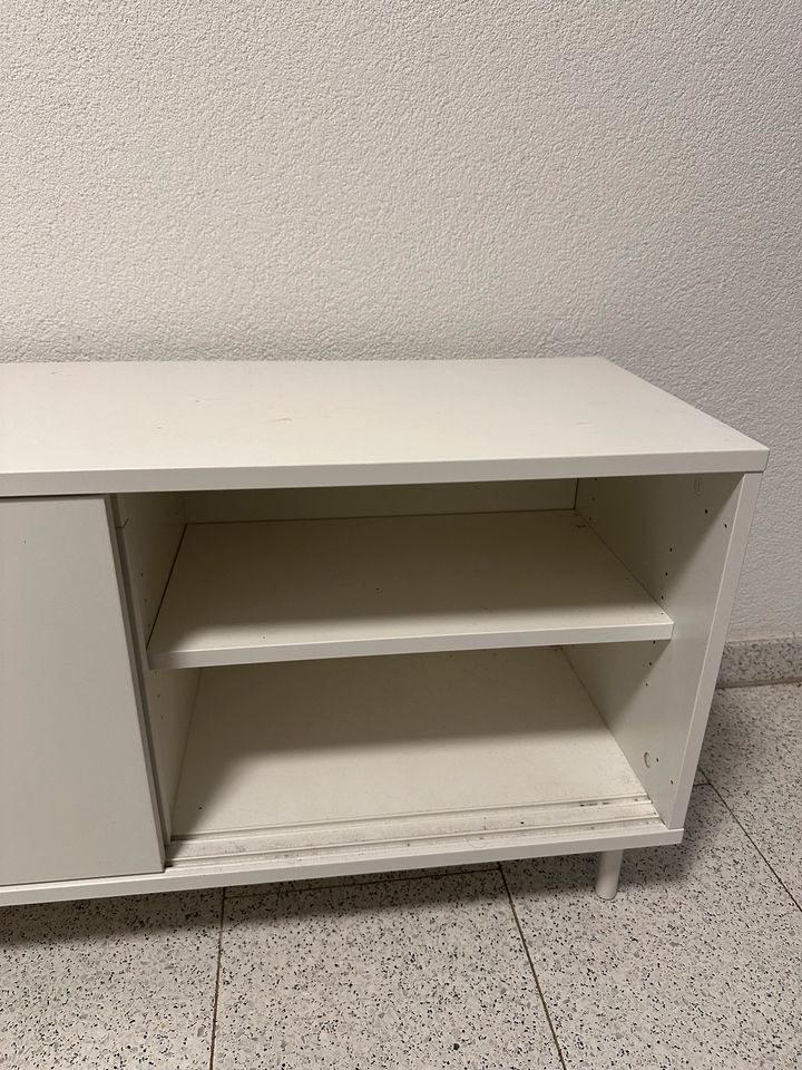 Kleines sideboard in Auggen