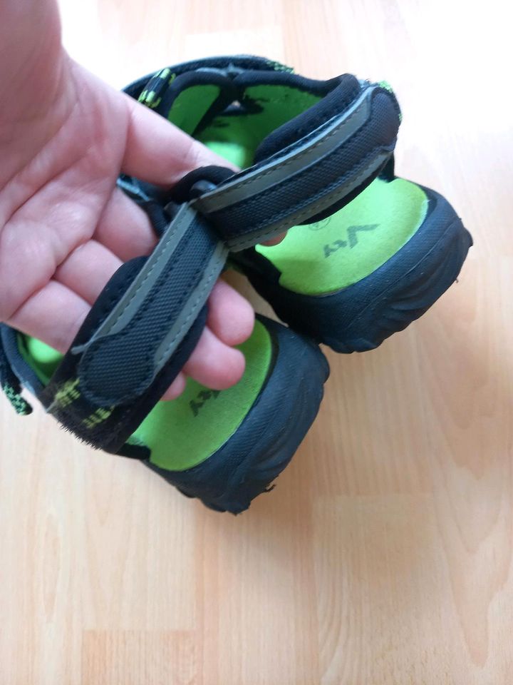 Sandalen vorne zu hinten offen in Balve