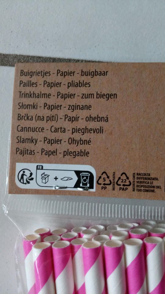 Neu- Tolle Trinkhalme, Papier, (40St. In Pack) in Freiberg am Neckar