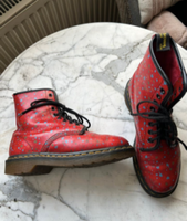 Dr. Martens Docs Schuhe Stiefel Bouncing Sole rot Herzen Gr. 37 Nordrhein-Westfalen - Lünen Vorschau