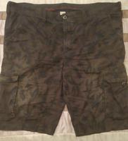 Cargo -Shorts Gr. 64 grün-braun (dunkel), C&A 100% Cotton Bayern - Augsburg Vorschau