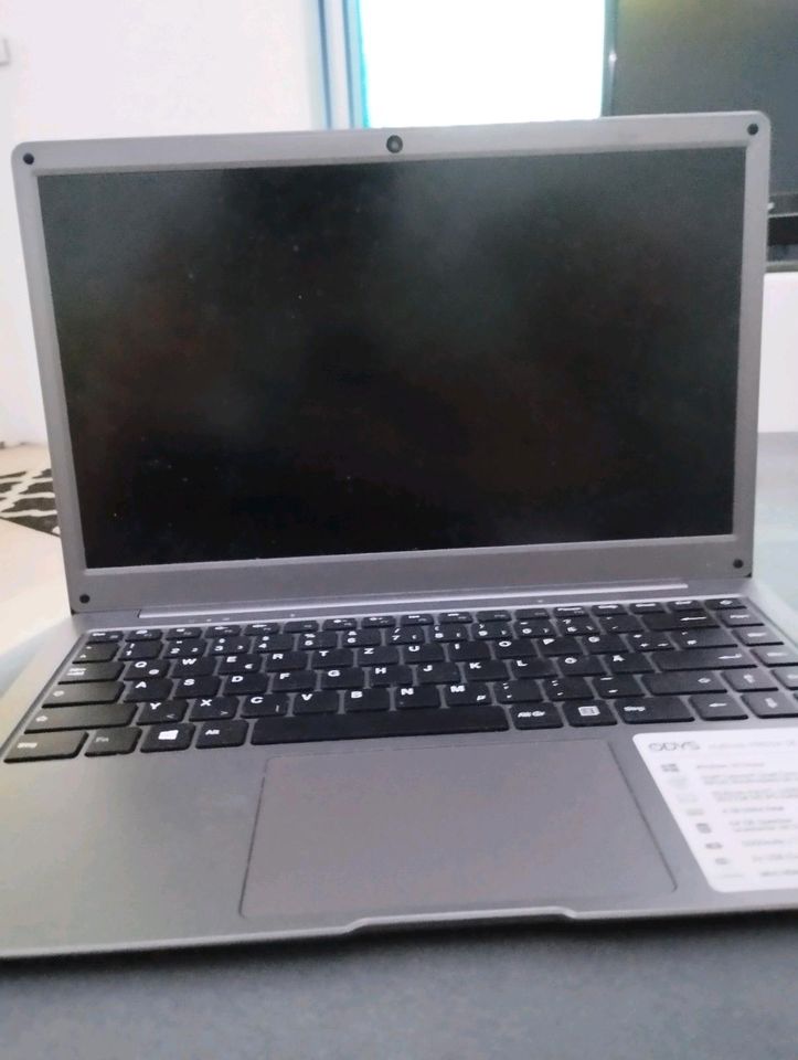 Laptop Windows 11 1080p in Remseck am Neckar