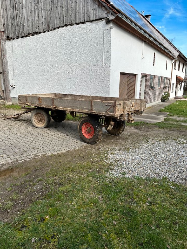 Gummiwagen, Traktor Anhänger in Osterberg