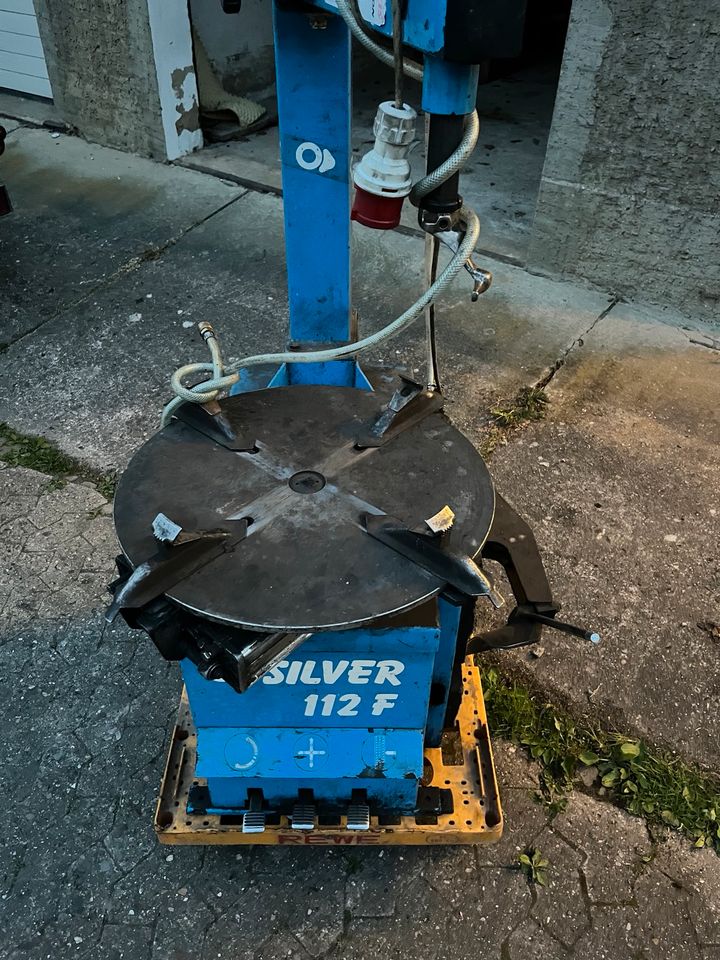 Reifen umziehmaschine Giuliano Silver 112F in Lübbecke 