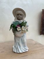 Alice-Figur Mädchen mit Korb Nordrhein-Westfalen - Langenfeld Vorschau