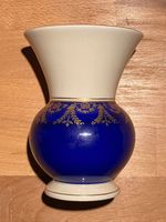Vintage Vase Edelstein Bavaria, Dekor altweiß/blau/gold Niedersachsen - Burgdorf Vorschau