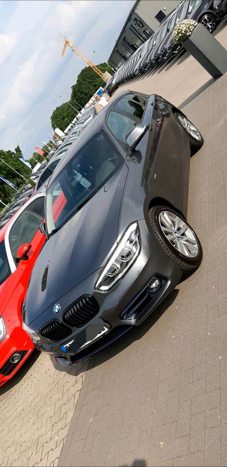 BMW 118d Sport-Line +Nav+LED+Schiebedach in Bremen