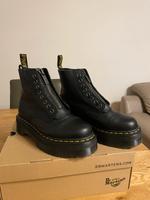 Dr. Martens Schuhe, Stiefel Gr. 39 neuwertig Bayern - Rosenheim Vorschau
