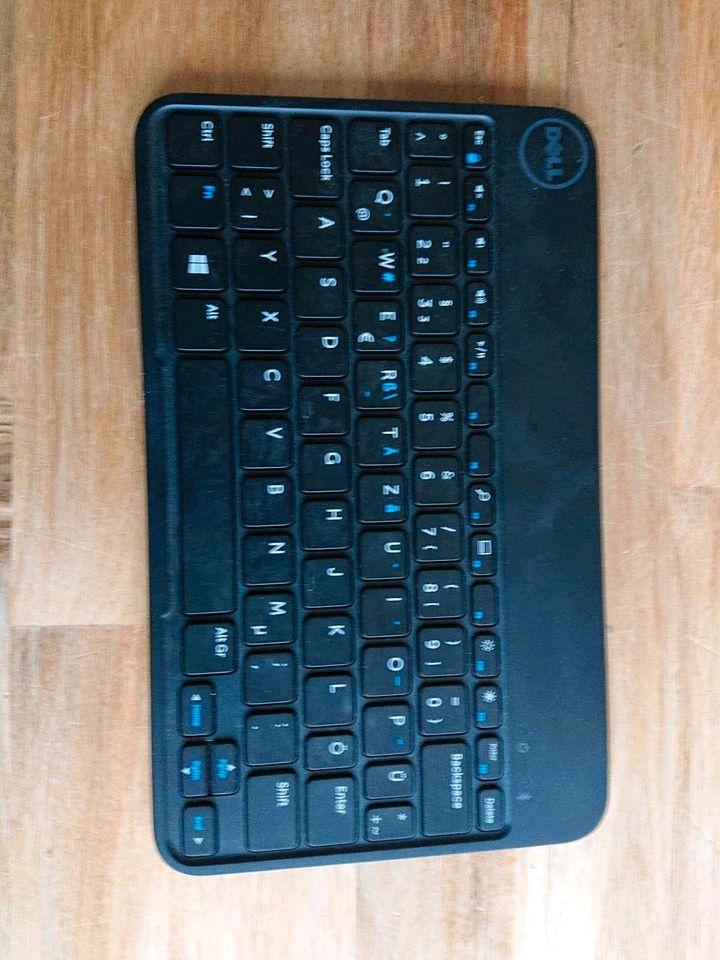 DELL Tablet Bluetooth Tastatur HP4GD KM07M neuwertig in Sehnde