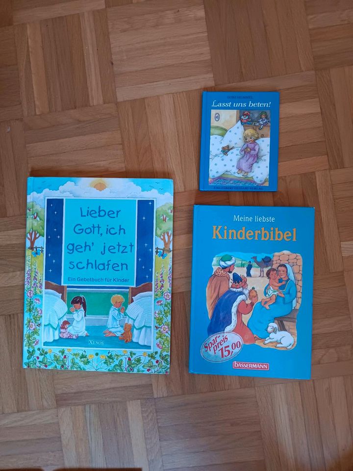 Kinderbibel und 2 Gebetbücher für Kinder in Philippsburg