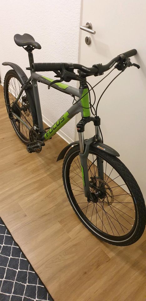 Tausche Fahrrad gegen Handy in Dresden