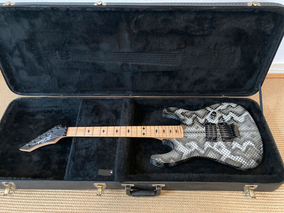 BC Rich USA Handcrafted Gunslinger Snakeskin DiMarzio in Salzhausen