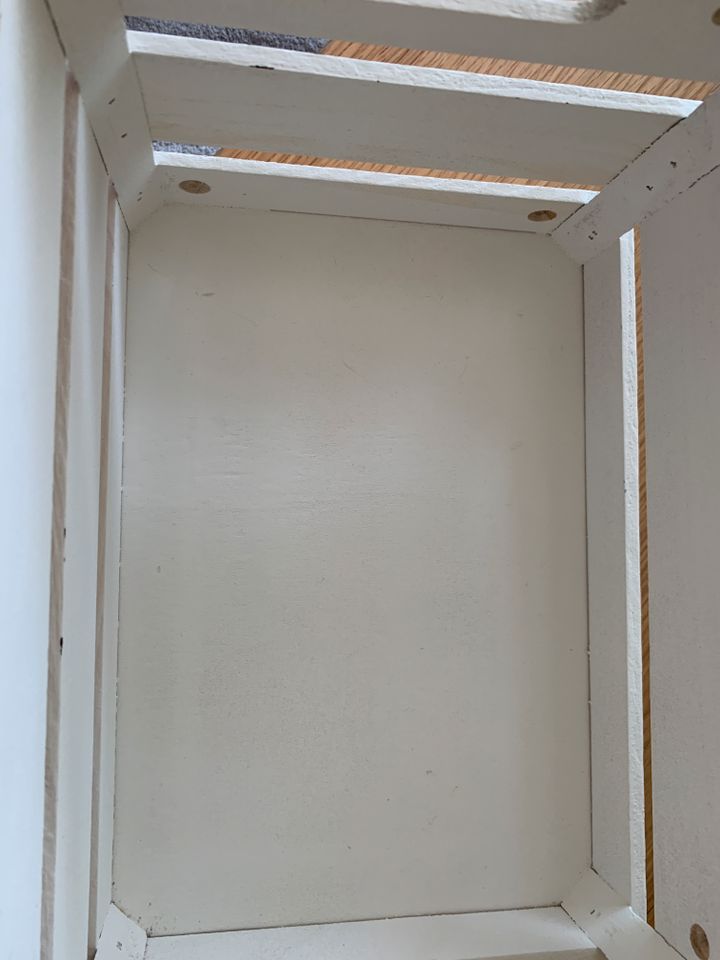 aufbewahrungsbox weiß - grau aus Holz, neu in Bruttig-Fankel