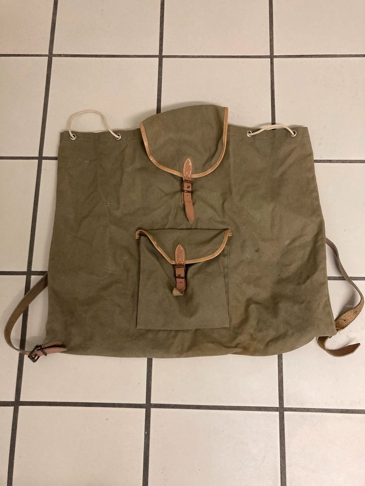 Deuter Rucksack Retro / Bushcraft / Outdoor in Hof (Saale)