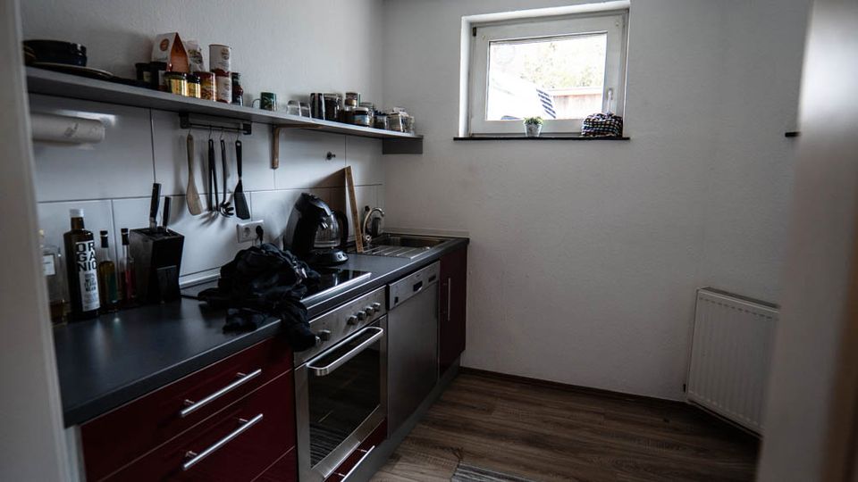 Schöne Souterrain Wohnung mit Aussenterrassenzugang in der Neustadt in Bremen