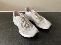 Nike Damen Frauen Sport Laufschuhe Weiß Reacts 40 Baden-Württemberg - Pforzheim Vorschau