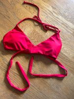 Hollister Bikini Oberteil Wickeldesign rot Hr. S Hessen - Neu-Isenburg Vorschau