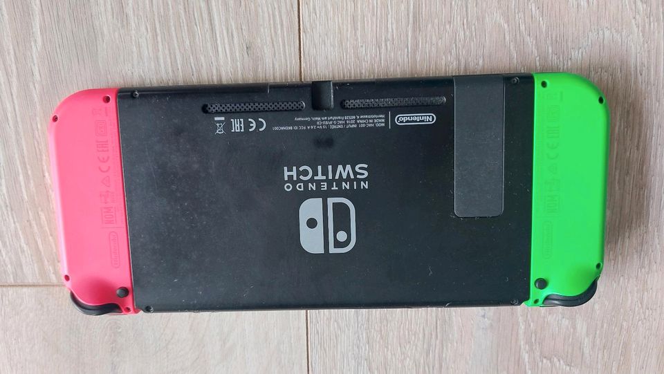 Nintendo Switch, mit 6 Spielen, gebraucht in Seligenstadt