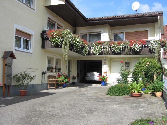 Zweifamilienhaus in Saasen in Grünberg