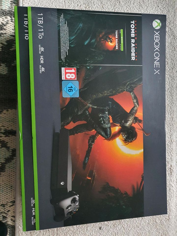 Xbox One X  1TB+Spiele+Controller in Altenholz