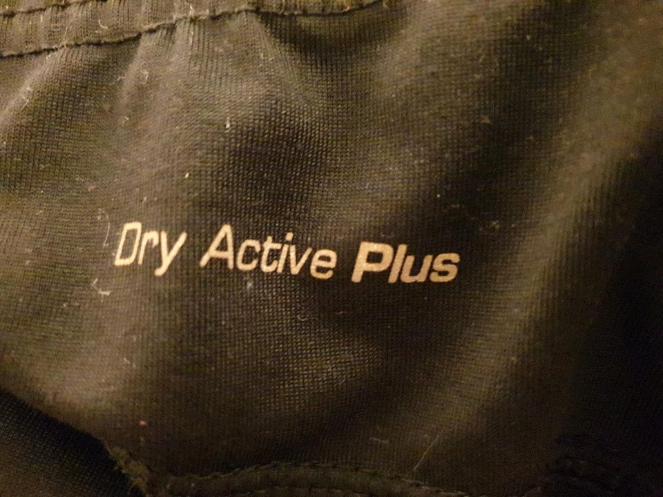 Laufen Ascan Neopren Thermo Shirt UPF 50 und Laufhose Active Dry in Kiel