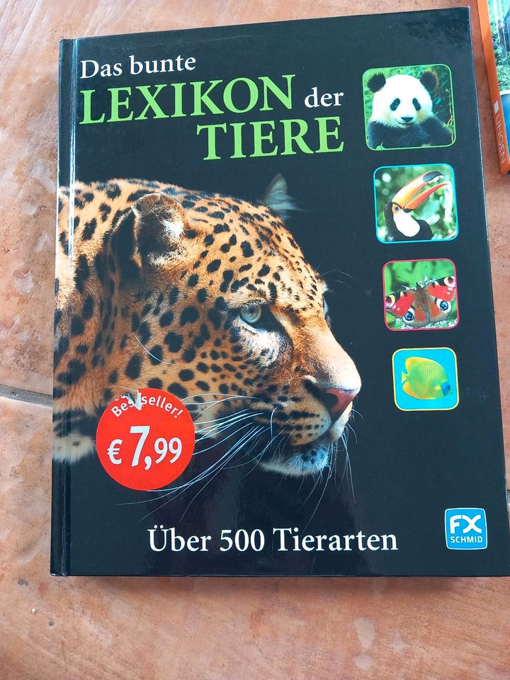 Sachbücher/ Lexikon Tiere , Erde & Weltall (je 5€) in Mechernich