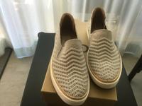 UGG Australia Slip on Damenhalbschuh Gr. 37 beige NEU Nordrhein-Westfalen - Herne Vorschau