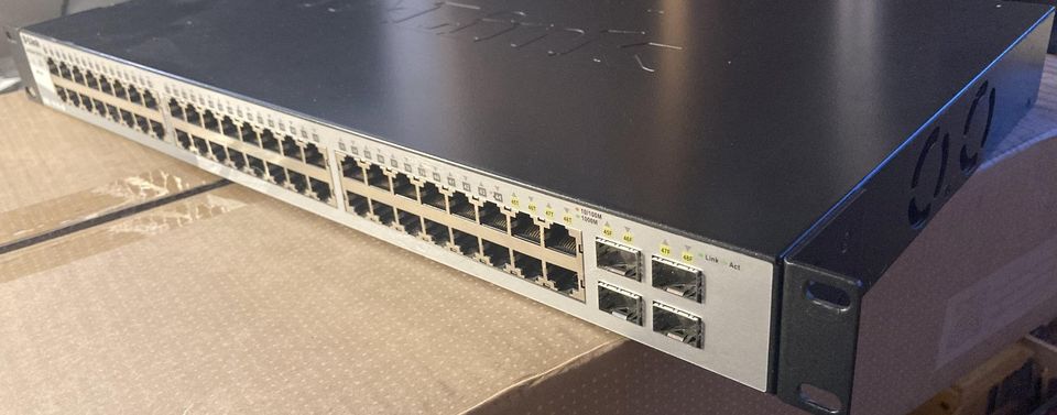 Switch D-Link DGS-1210-48-Ports-Managed in Grönwohld