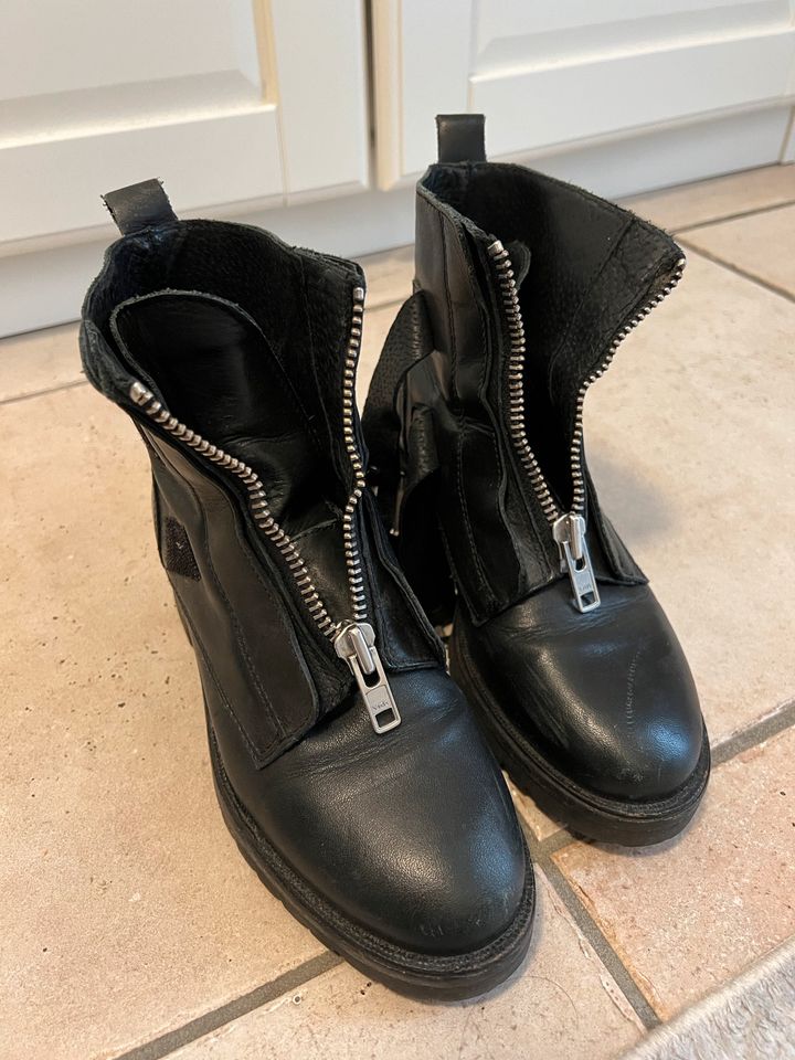 Sacha echtes Leder  Stiefeletten Boots schwarz 37 in Ratingen