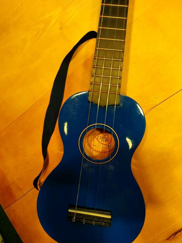 Kinder Ukulele v. Korala mit Tasche in Miesbach