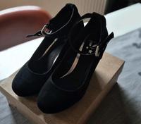 Görtz17 High Heels 40 Fesselriemen wie Neu Sachsen-Anhalt - Zerbst (Anhalt) Vorschau