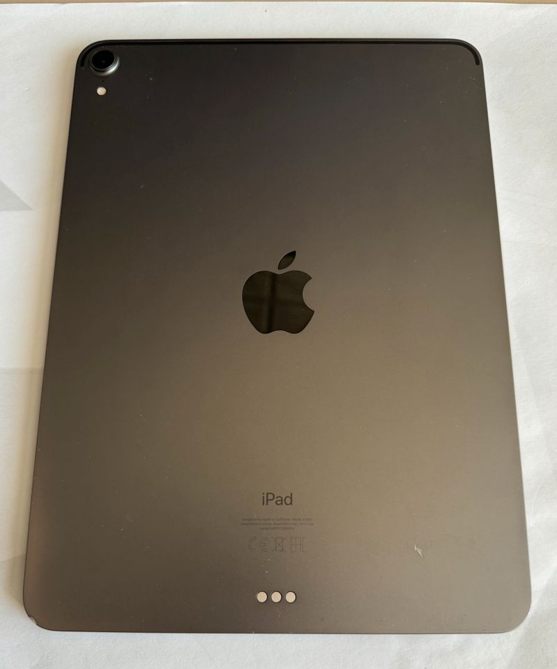 2018 iPad Pro 64G 11zoll voll funktionsfähig, gutes Aussehen in Berlin