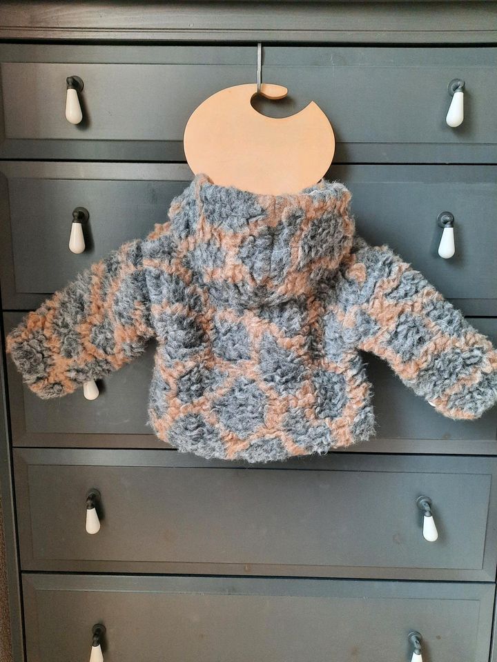 Búho Teddy Jacke Gr. 68 74 9Mt. Braun Grau Kapuze Wolle Mohair in Weil am Rhein