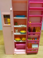 Barbie Kühlschrank mit viel Zubehör Nordrhein-Westfalen - Wesseling Vorschau