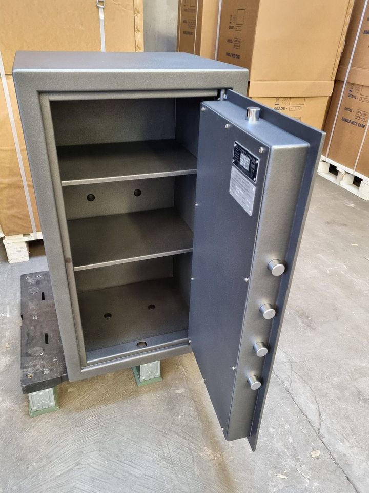 Tresor Möbeltresor Safe Aktenschrank S2 Versand Lager NEUWARE in Essen