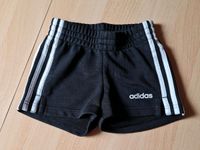 Kurze Hose von adidas Gr. 128 Brandenburg - Annahütte Vorschau