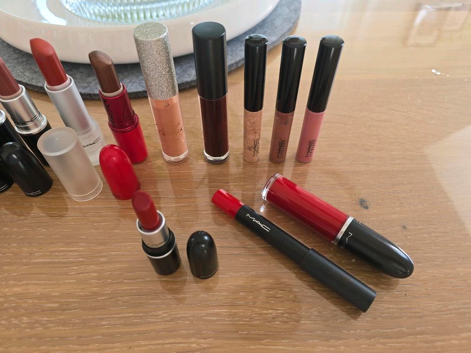 MAC Lippenstift Lipstick Lipglass Retro Lipcolour in Krefeld