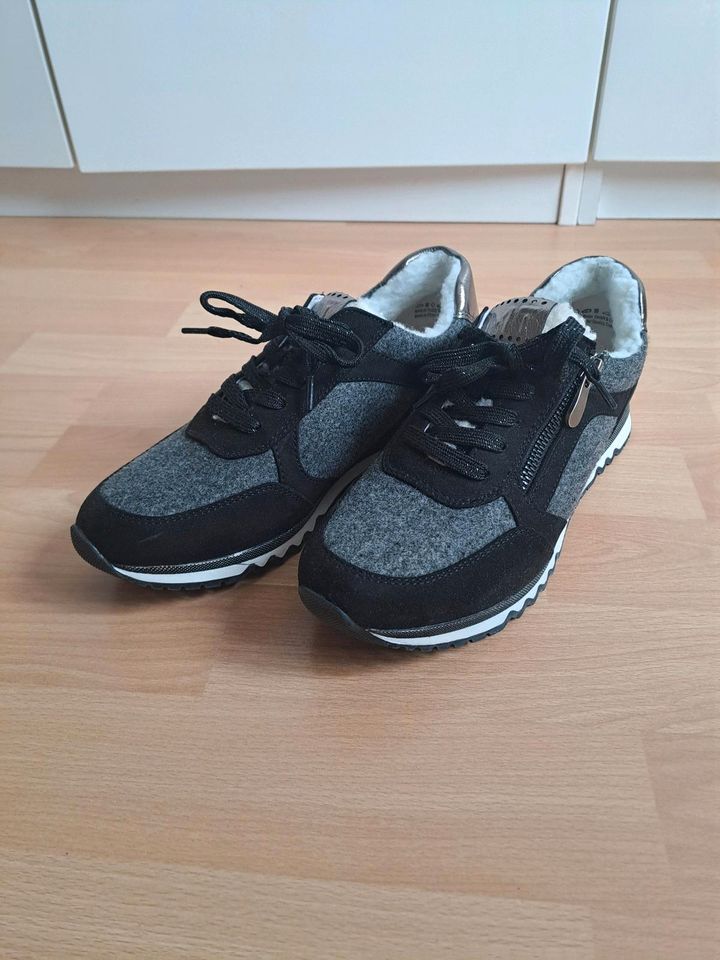 Marco Tozzi gefütterte Sneaker NEU in Köln