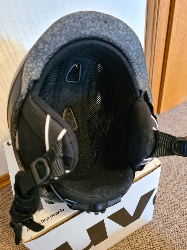 uvex Kinderskihelm Gr. 52-54cm in Marktbreit