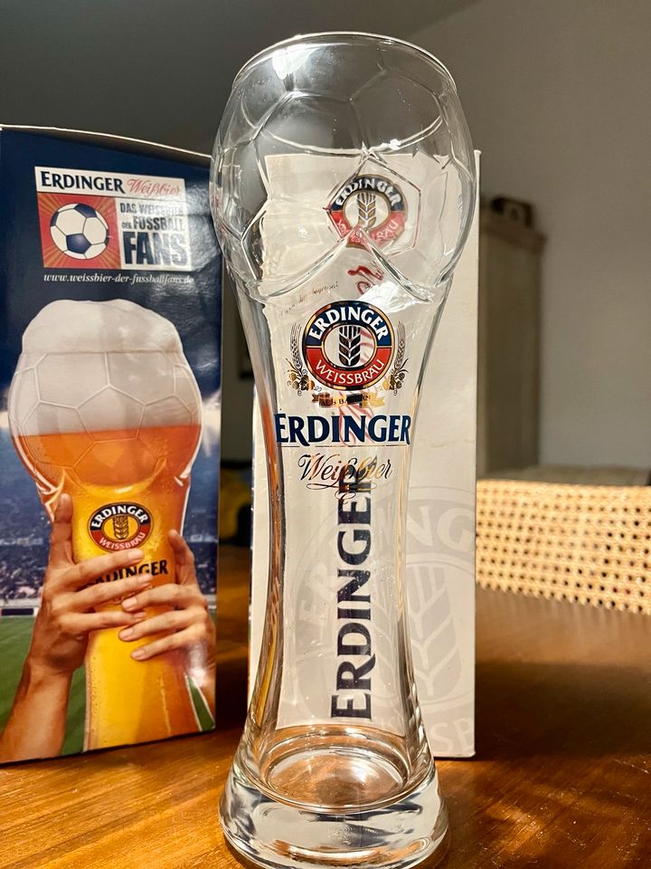 Fußball Weißbier  Gläser auch für die EM geeignet in Berlin