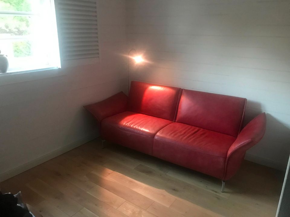 Couch aus hochwertigem Leder in Bremen