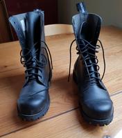 Stiefel Boots Altercore Stahlkappe 42 neuwertig Sachsen - Sehmatal-Neudorf Vorschau