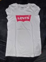 T-shirt von Levis (152-158) Hessen - Maintal Vorschau
