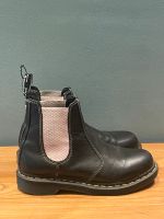 Dr. Martens Women‘s Contrast Leather Chelsea Boots Gr.  38 München - Ludwigsvorstadt-Isarvorstadt Vorschau